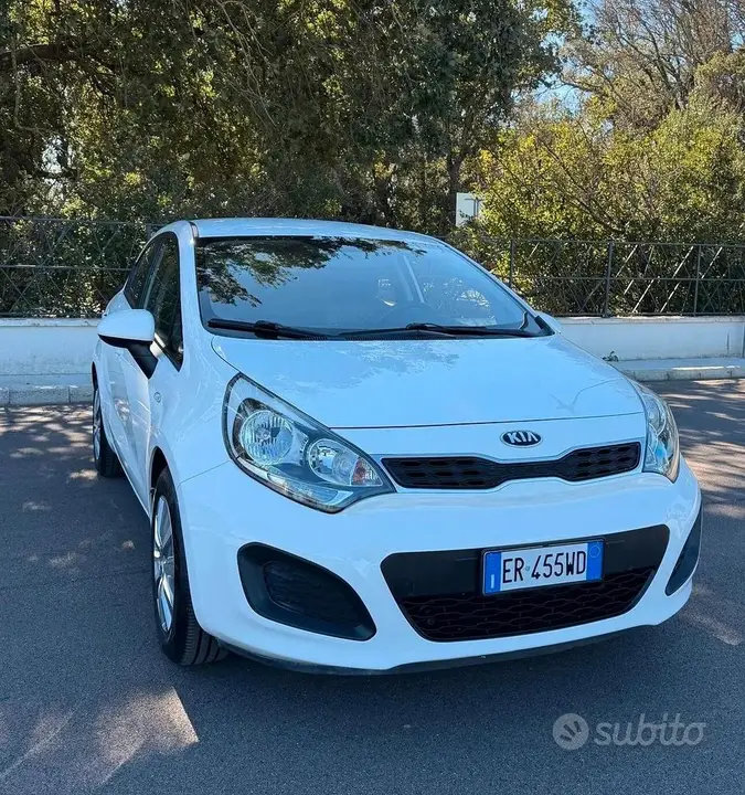 Kia Rio 2013 photo 2