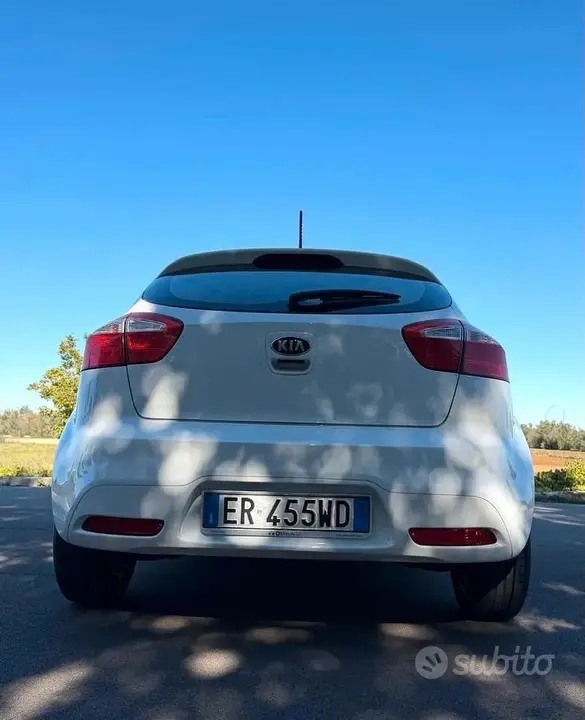 Kia Rio 2013 photo 5