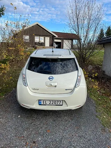 Nissan Leaf 2013 photo 2