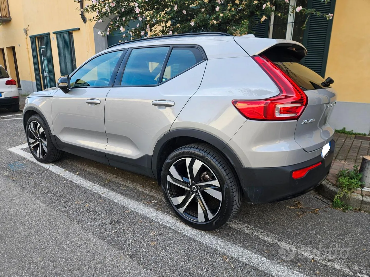 Volvo Xc40 2022 photo 4