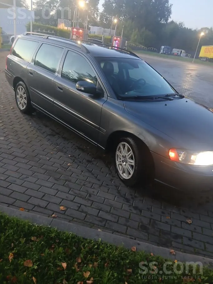 Volvo V70 2007 photo 3