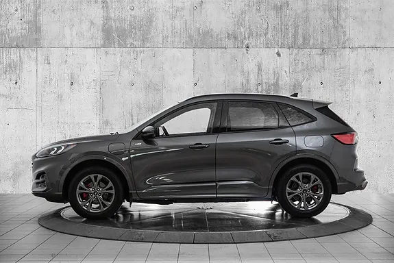 Ford Kuga 2023 photo 2