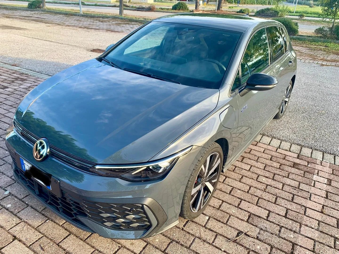 Volkswagen Golf 2025 photo 3