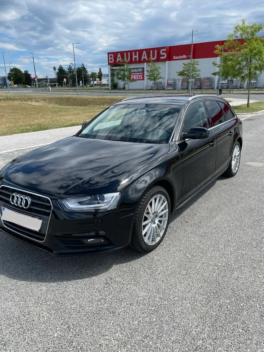 Audi A4 2013 photo 3