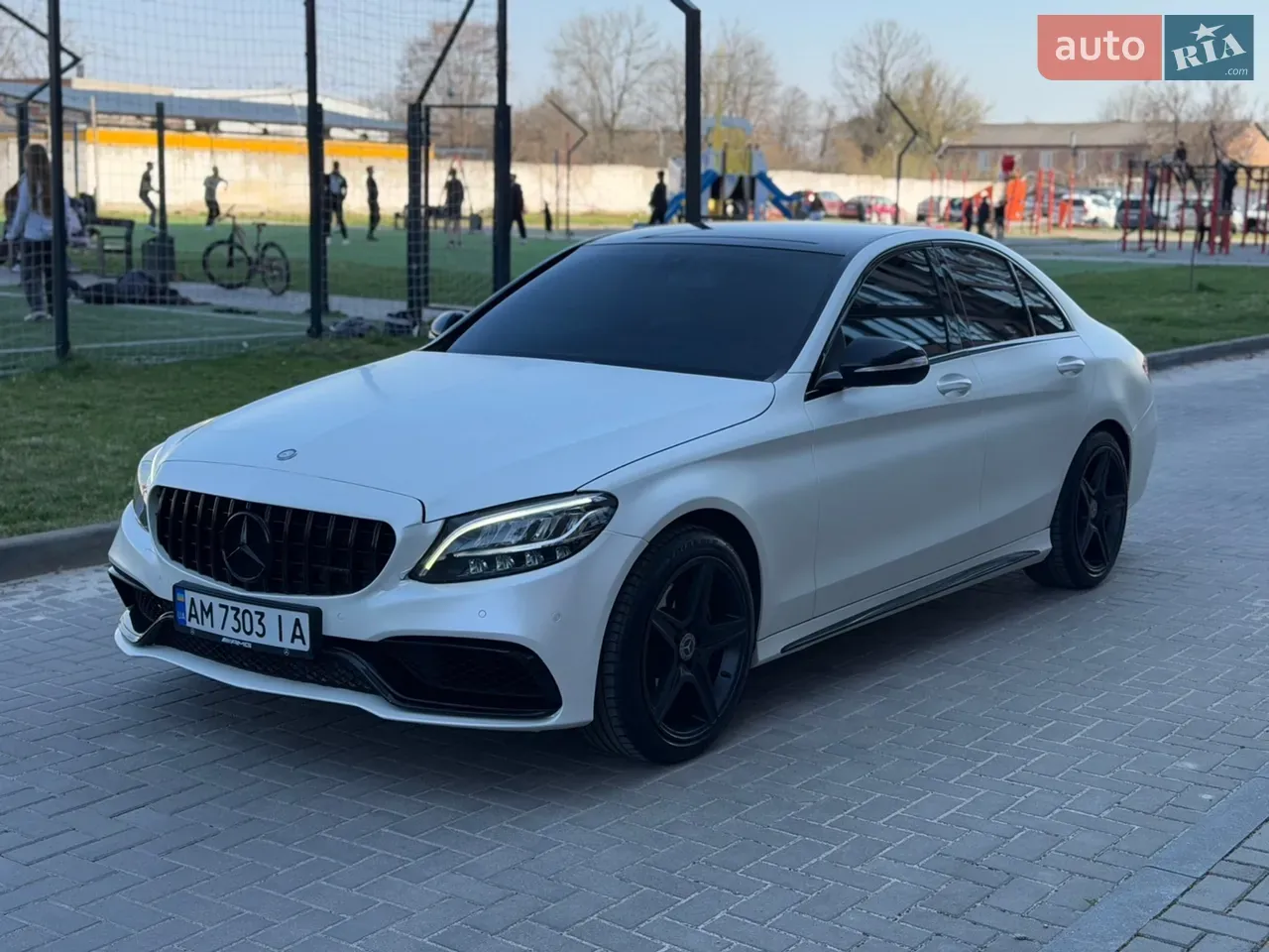 Mercedes-Benz C-Class 2015 photo 3