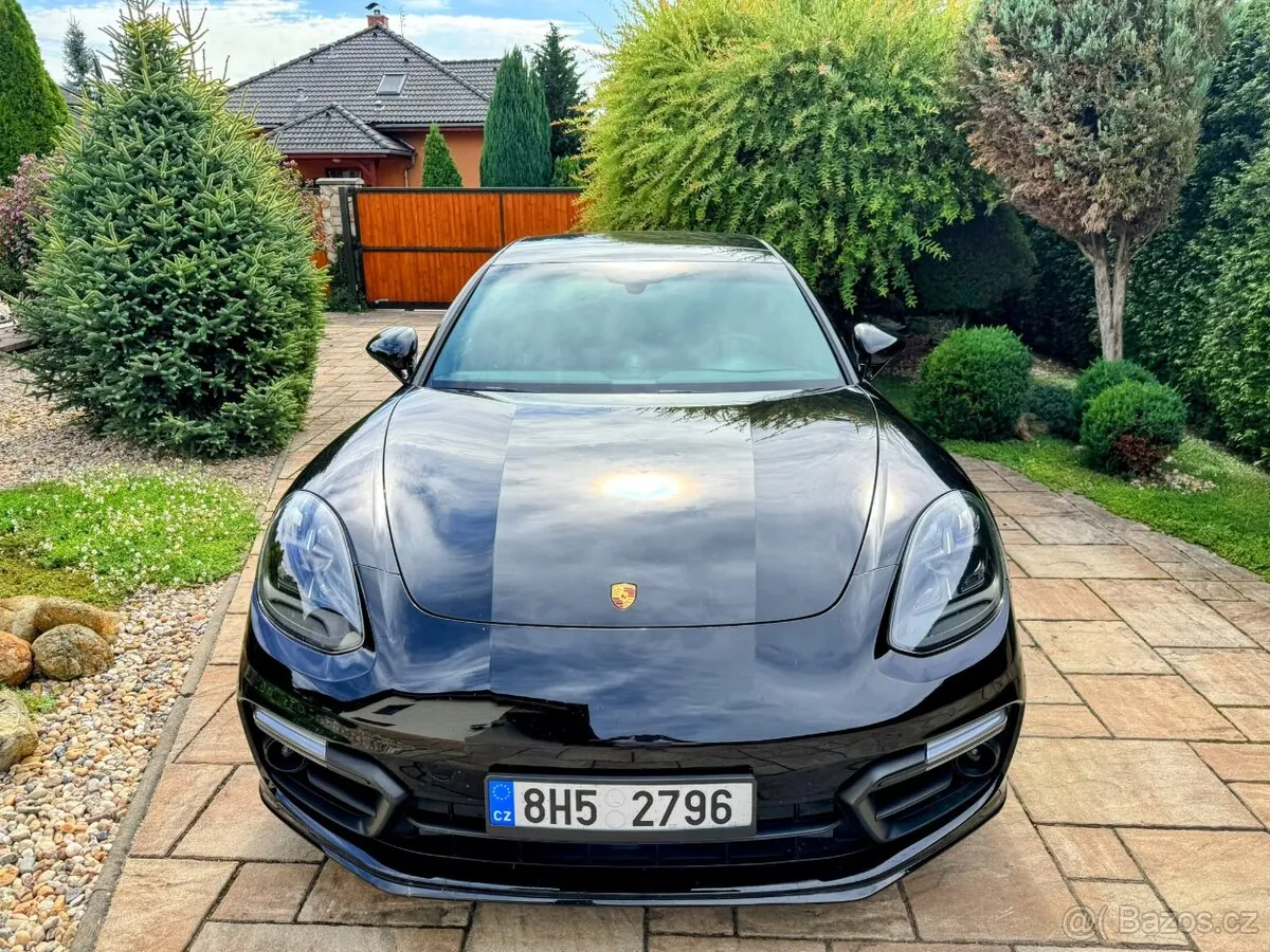 Porsche Panamera 2019 photo 2