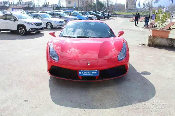 Ferrari 488 2016 photo 2
