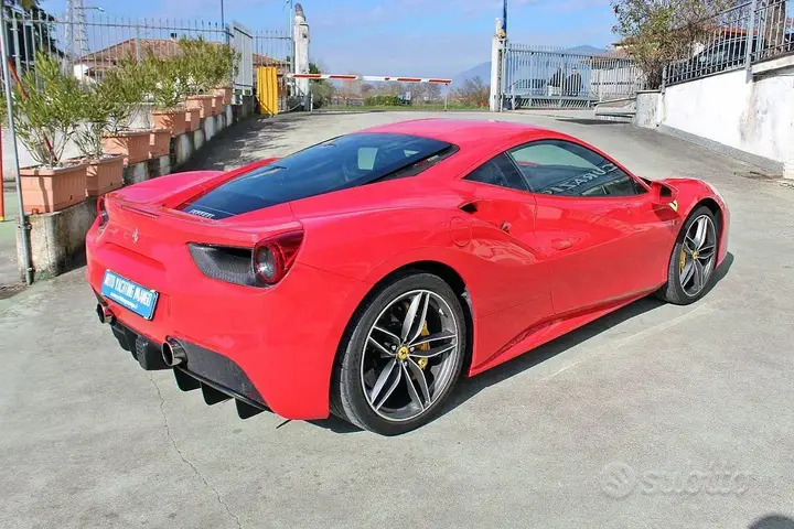 Ferrari 488 2016 photo 4