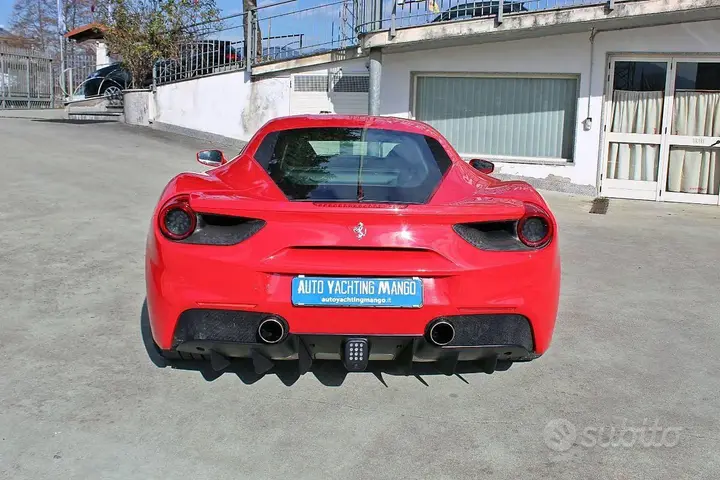 Ferrari 488 2016 photo 5