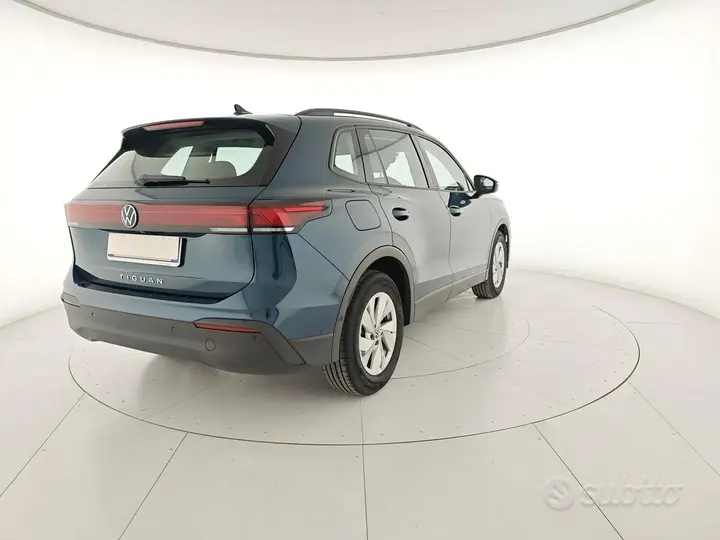 Volkswagen Tiguan 2025 photo 4