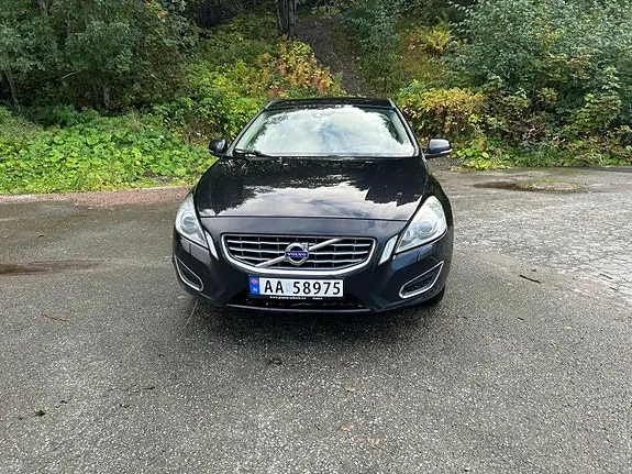Volvo V60 2011 photo 2