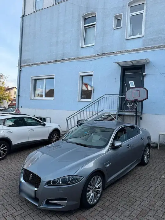 Jaguar Xf