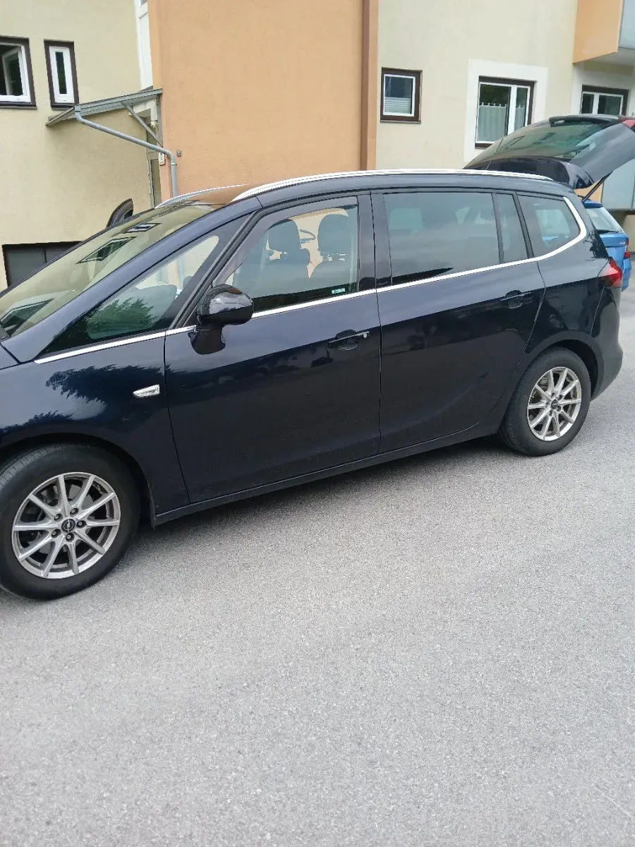 Opel Zafira Tourer 2018 photo 2