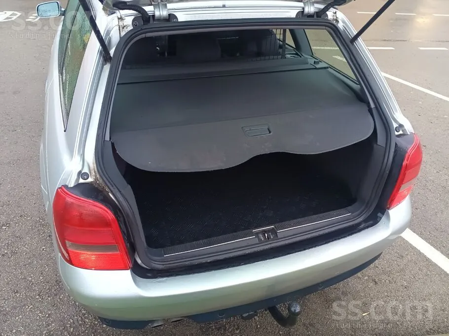 Audi A4 Avant 2000 photo 3
