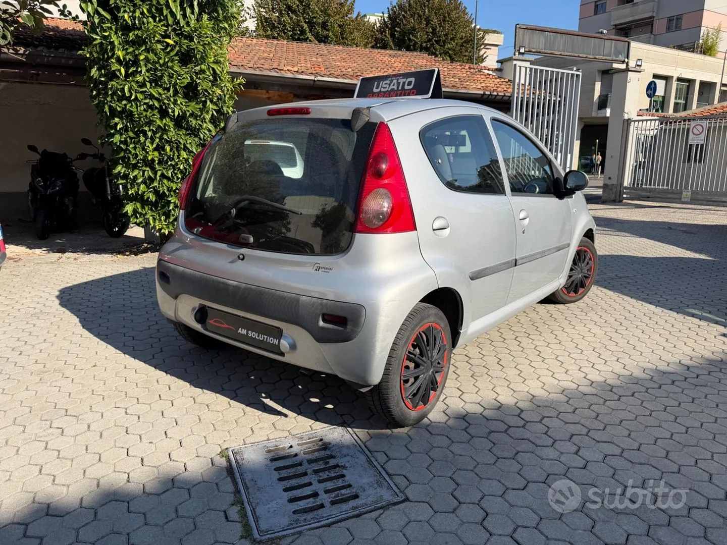 Peugeot 107 2008 photo 3