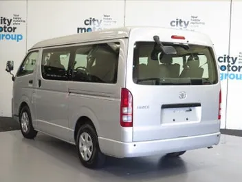 Toyota Hiace 2024 photo 3