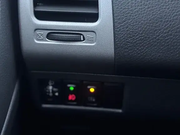 Suzuki Liana 2005 photo 5