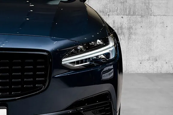 Volvo V90 2025 photo 4