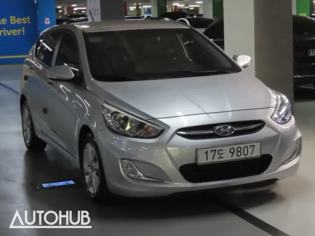 Hyundai Excent (New) 2014 photo 2