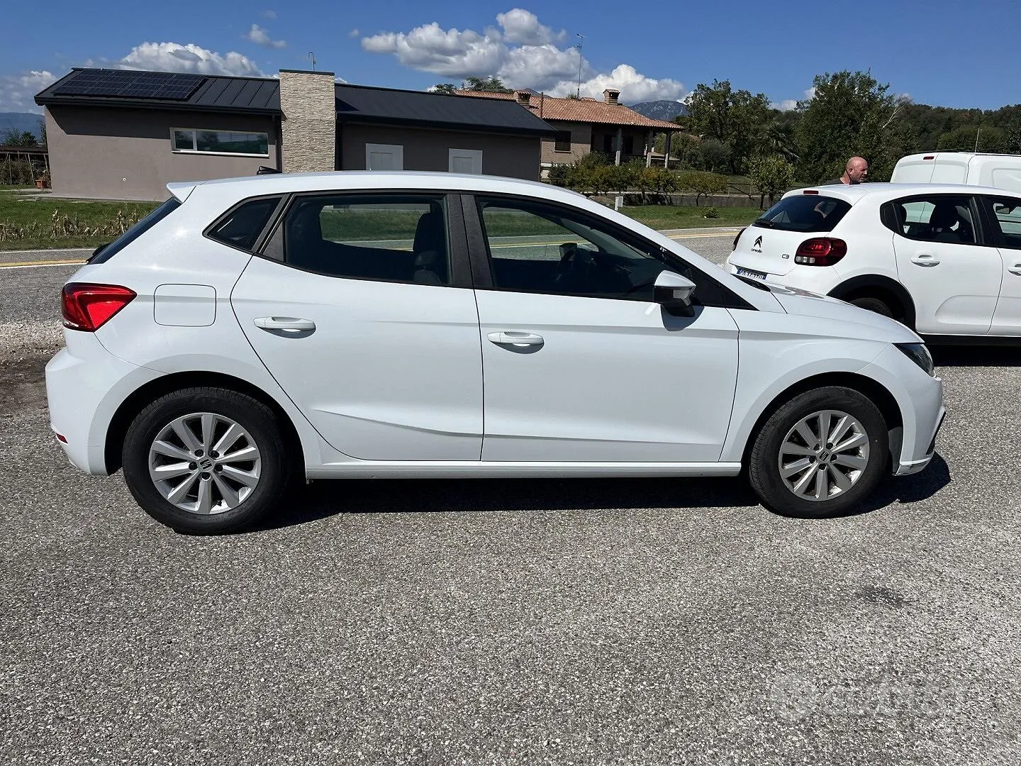 Seat Ibiza 2023 photo 2