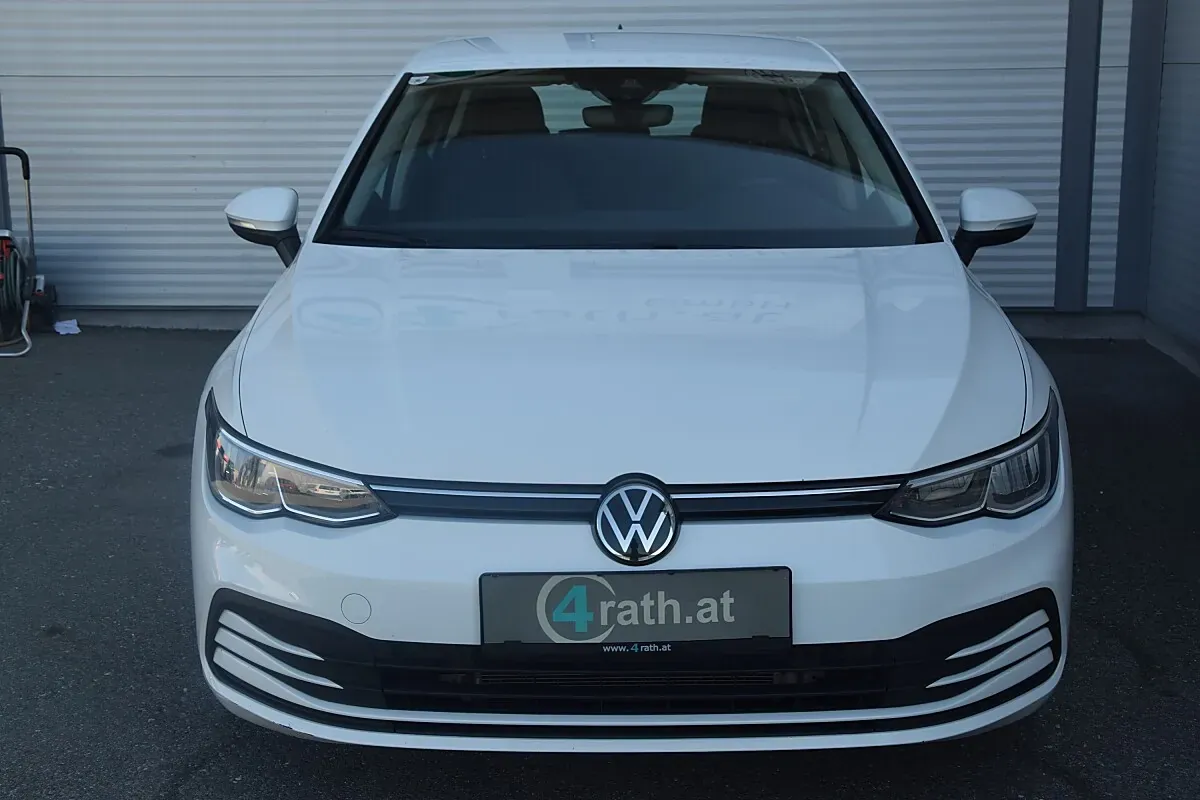 Volkswagen Golf 2023 photo 3