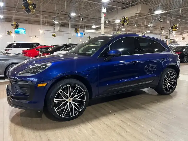 Porsche Macan 2023 photo 2