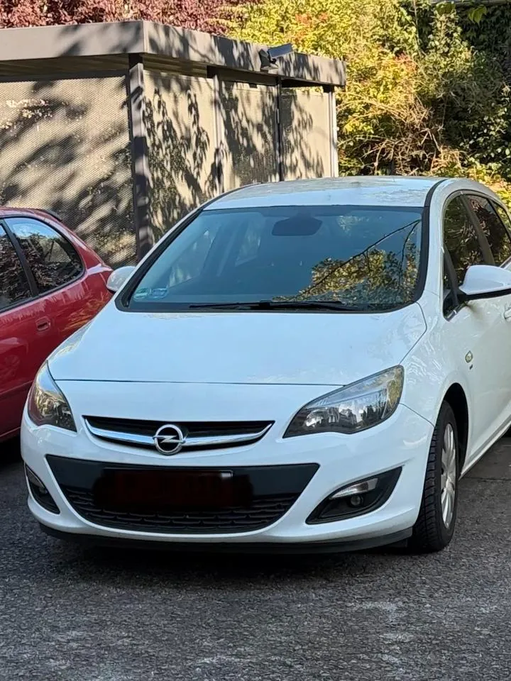 Opel Astra J