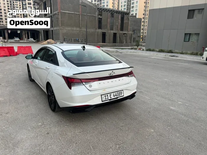 Hyundai Elantra 2022 photo 4