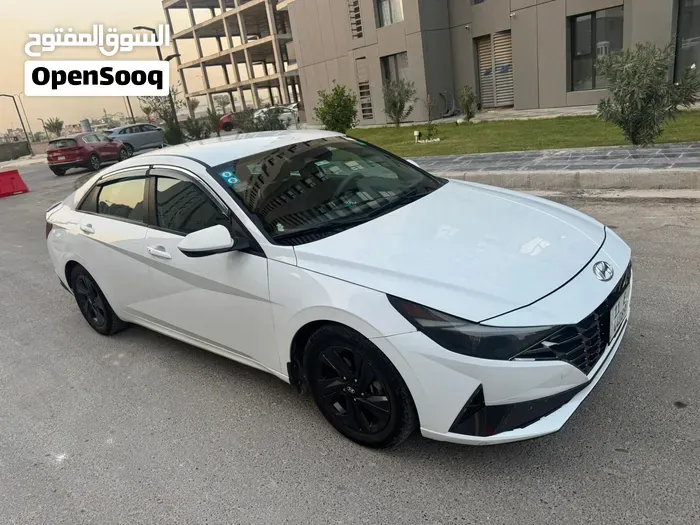 Hyundai Elantra 2022 photo 2
