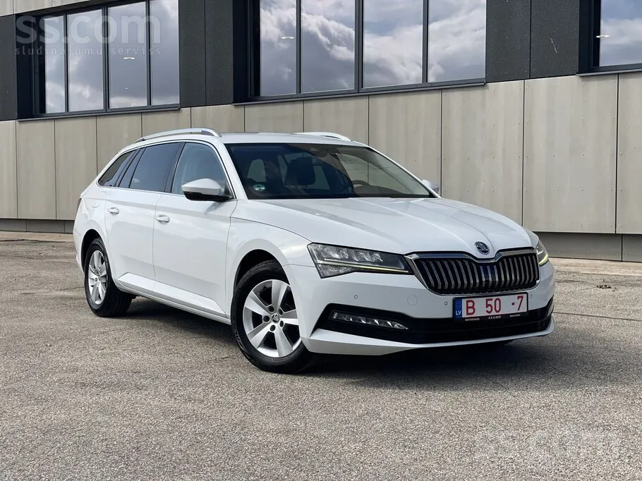 Skoda Superb 2022 photo 4