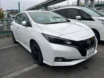 Nissan Leaf 2022 photo 2
