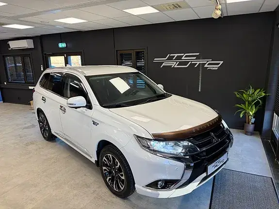 Mitsubishi Outlander 2016 photo 3