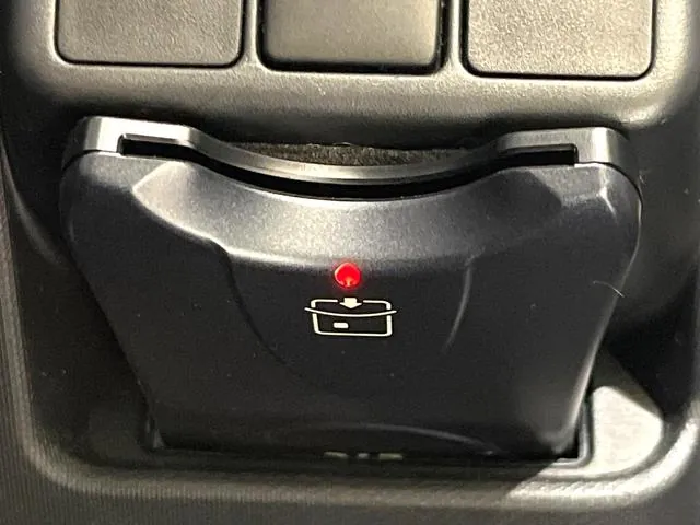 Toyota Aqua S 2015 photo 5