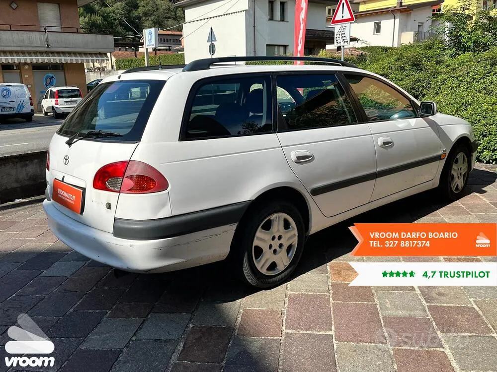 Toyota Avensis 1998 photo 4