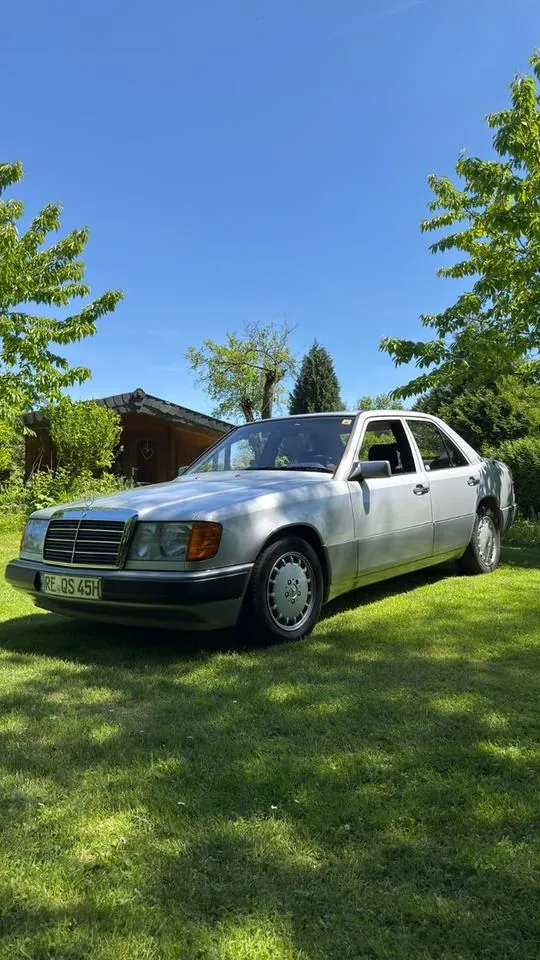 Mercedes-Benz 200