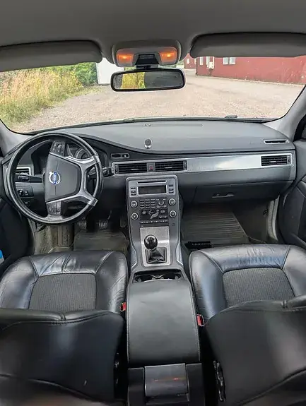 Volvo V70 2011 photo 3