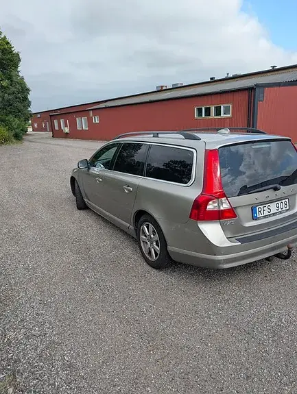 Volvo V70 2011 photo 4
