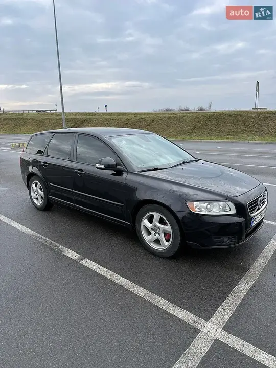 Volvo V50 2010 photo 4