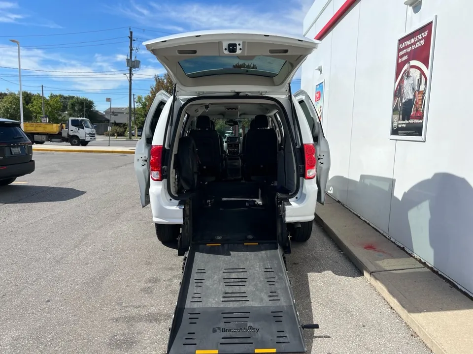 Dodge Grand Caravan 2020 photo 3