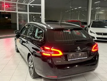 Peugeot 308 2019 photo 3