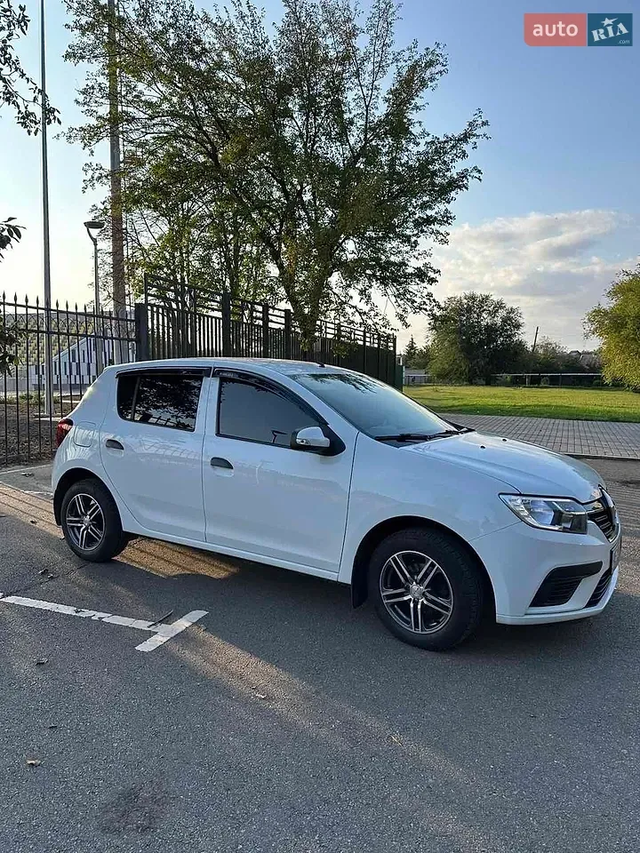 Renault Sandero