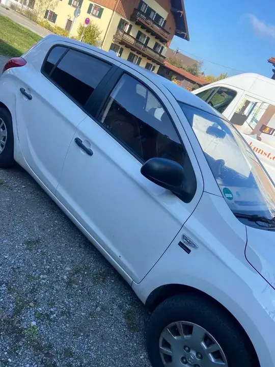 Hyundai I20
