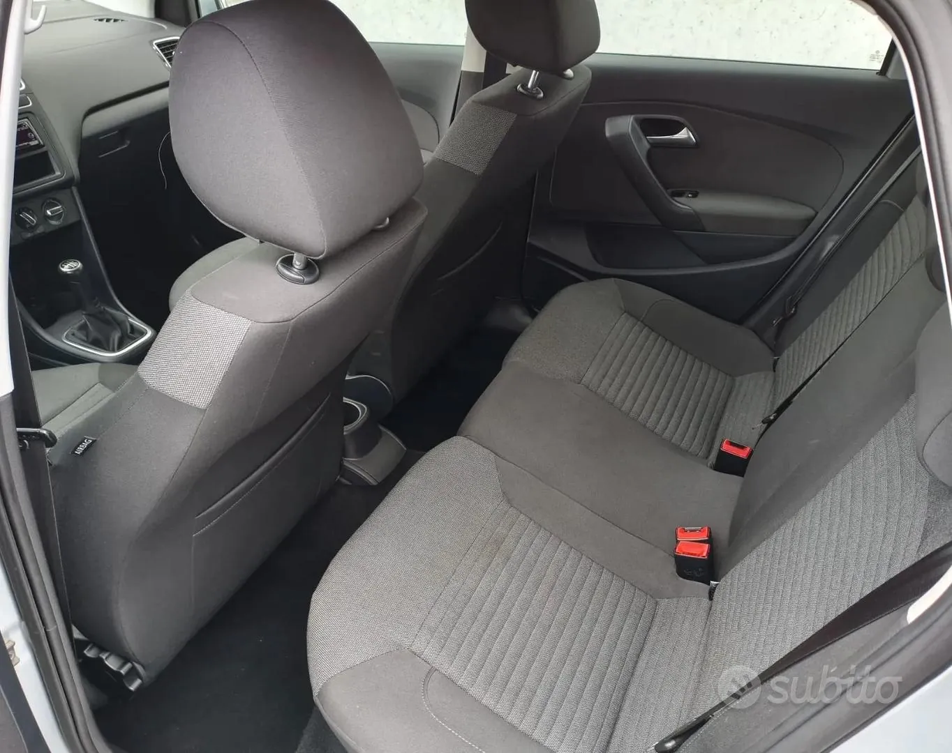 Volkswagen Polo 2010 photo 5