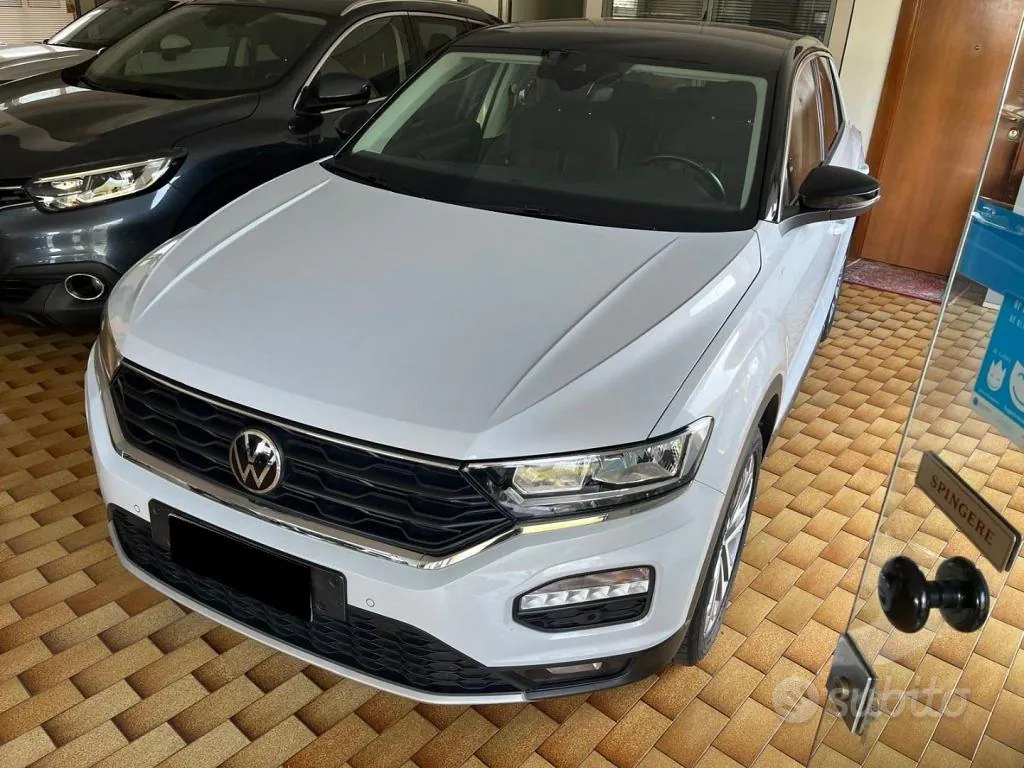 Volkswagen T-Roc 2021 photo 2