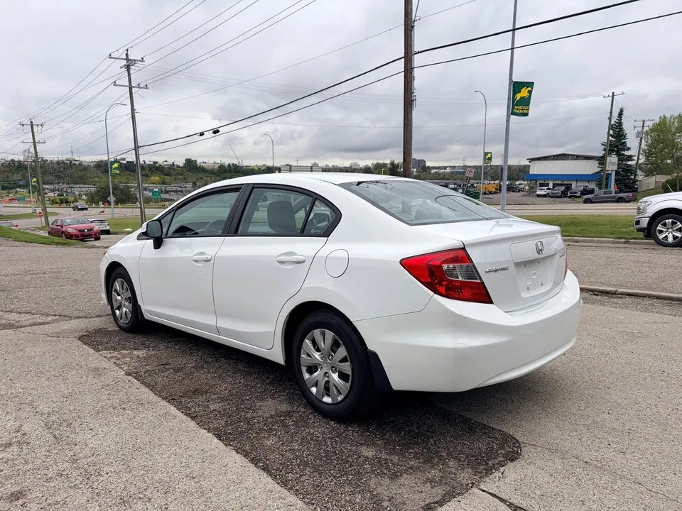 Honda Civic 2012 photo 4