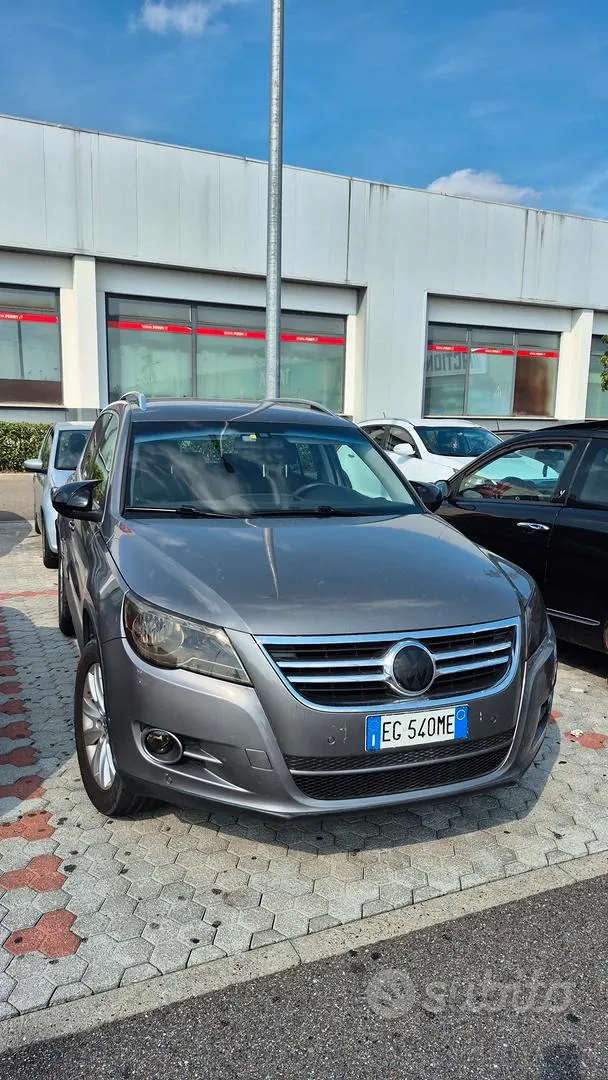 Volkswagen Tiguan 2011 photo 5