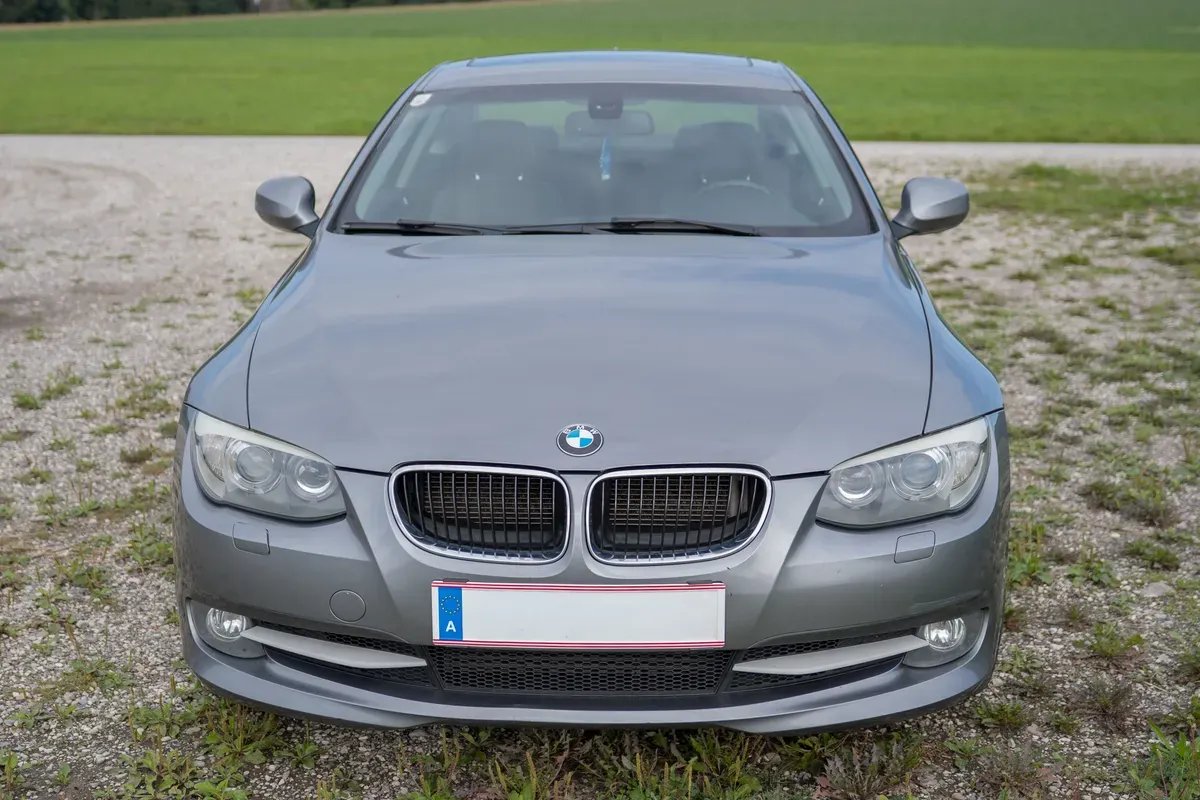 BMW 3Er-Reihe 320Xd 2011 photo 3