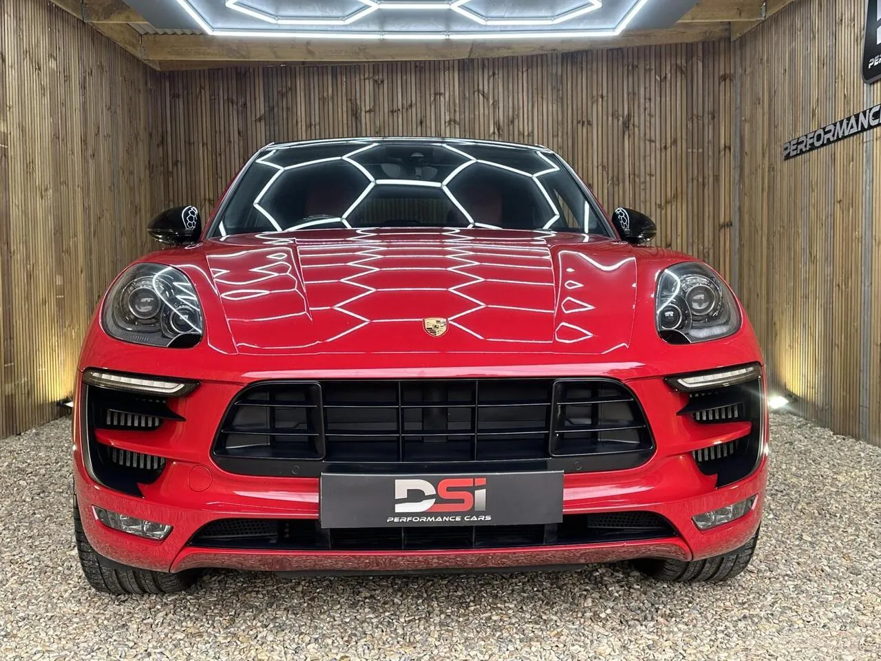 Porsche Macan 2017 photo 2
