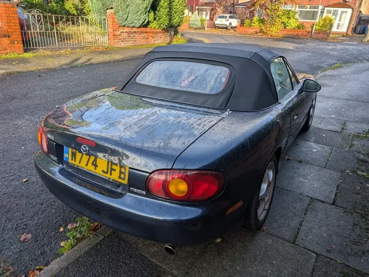 Mazda Mx-5 2000 photo 5