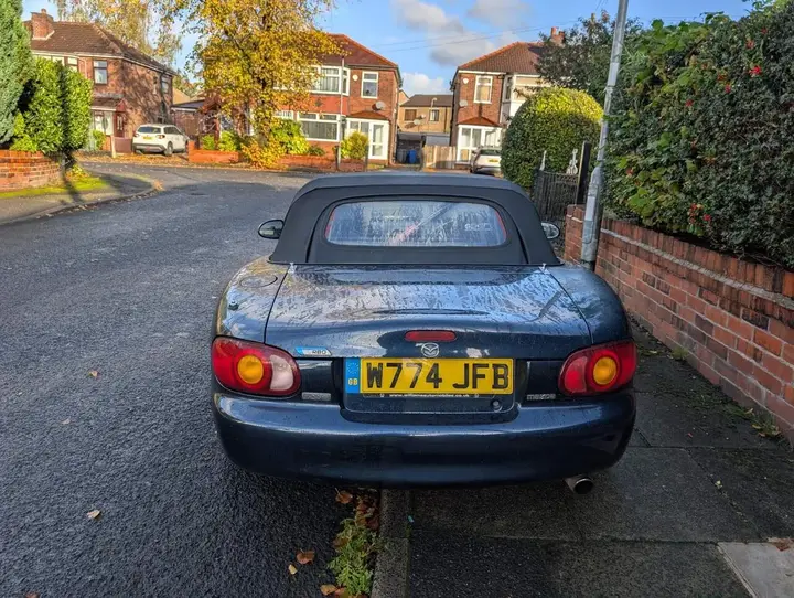 Mazda Mx-5 2000 photo 4